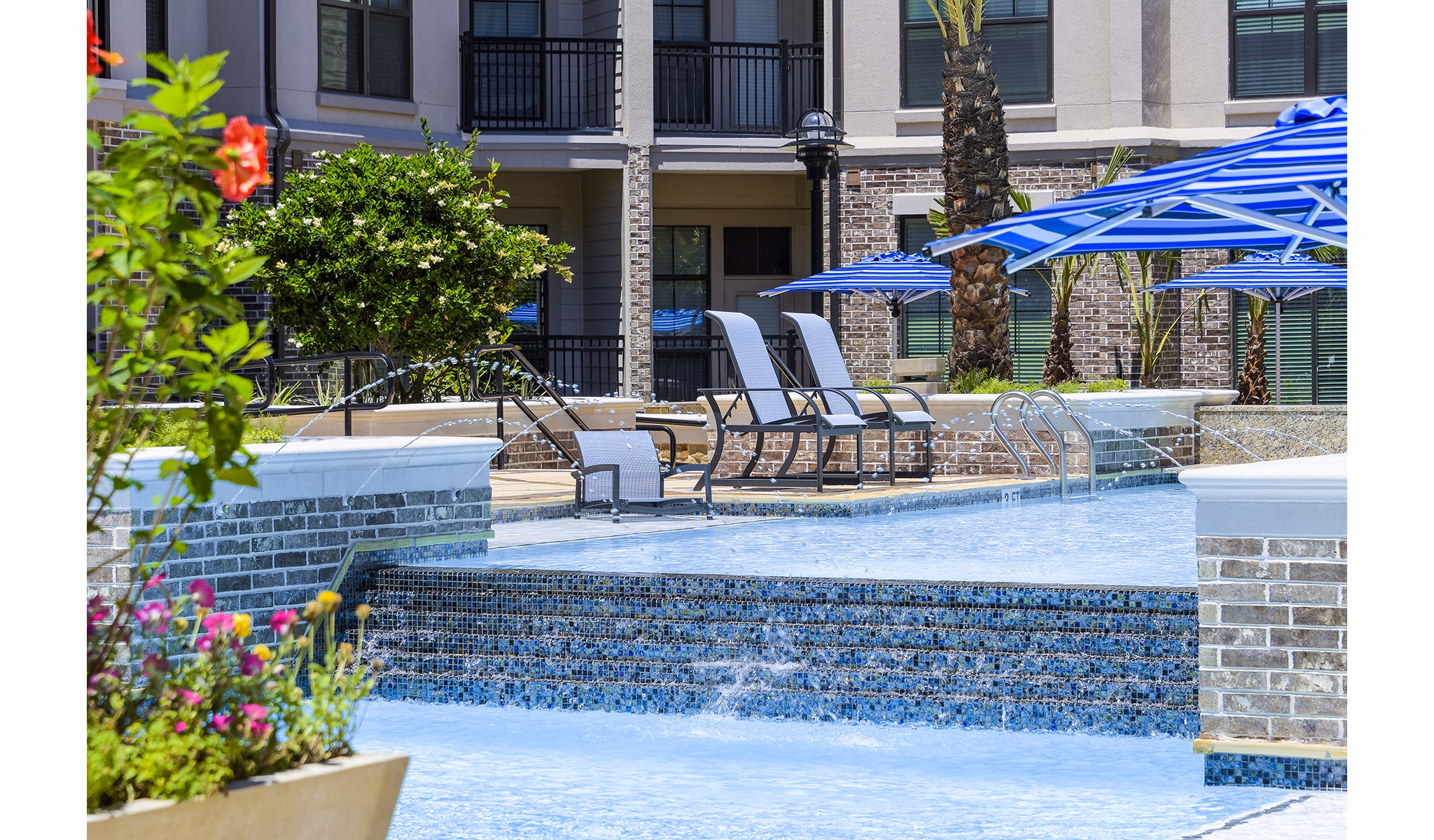 pool at Arlo Westchase Apartments                       
