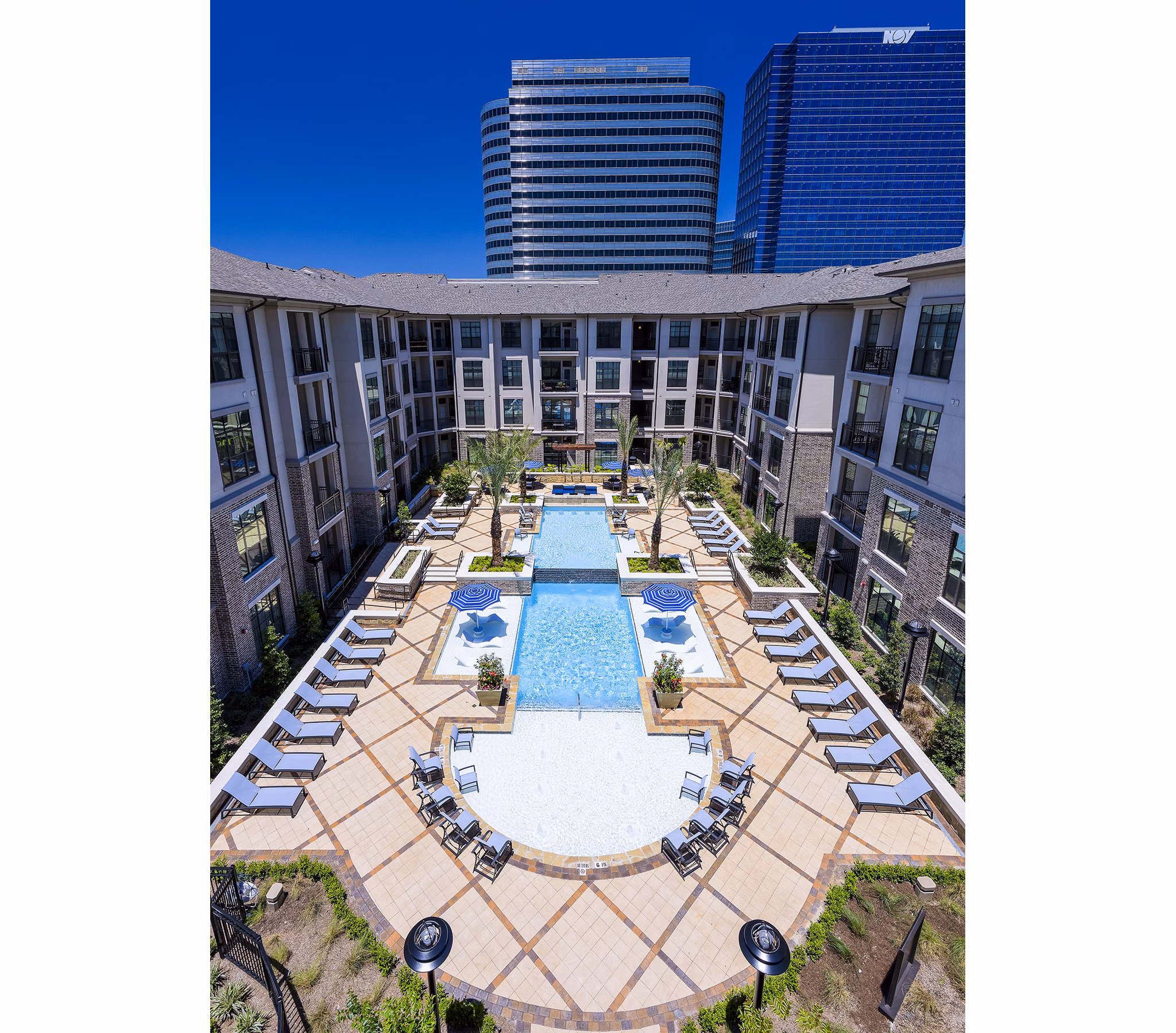 pool at Arlo Westchase Apartments                                         