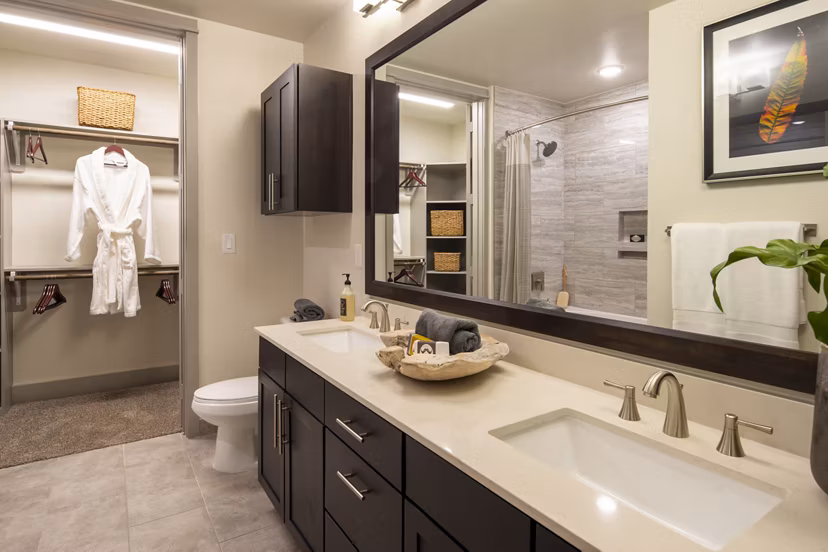 Elegant bathroom with modern fixtures at 1414 Texas Downtown Apartments