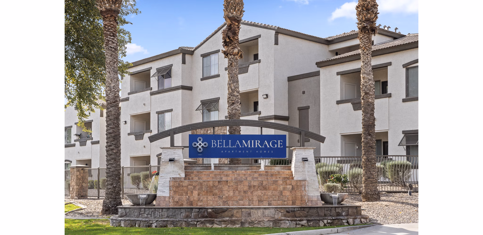 Building/Exterior at Bella Mirage Apartments