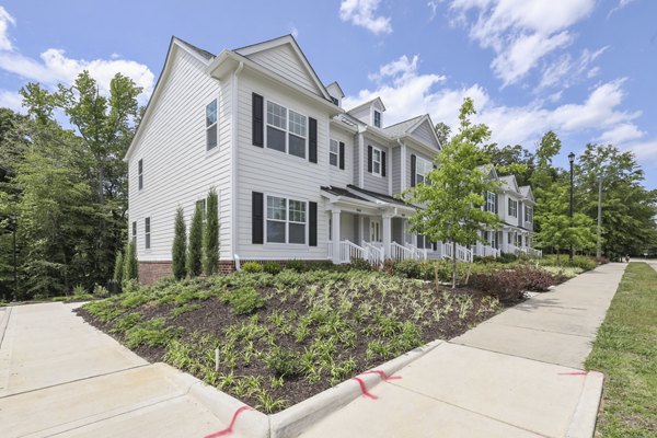 exterior at High Street View Luxury Apartments