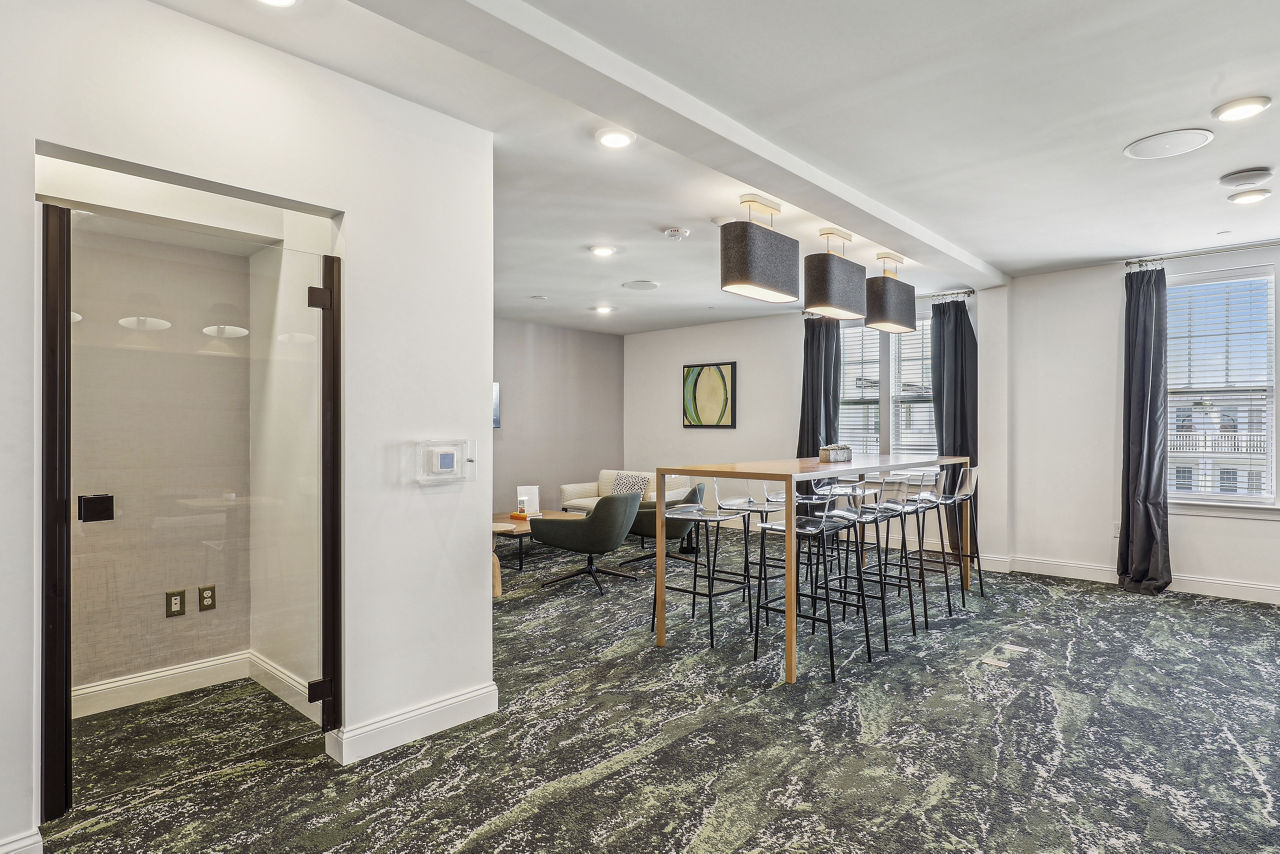 High Street View Luxury Apartments 15 of 28