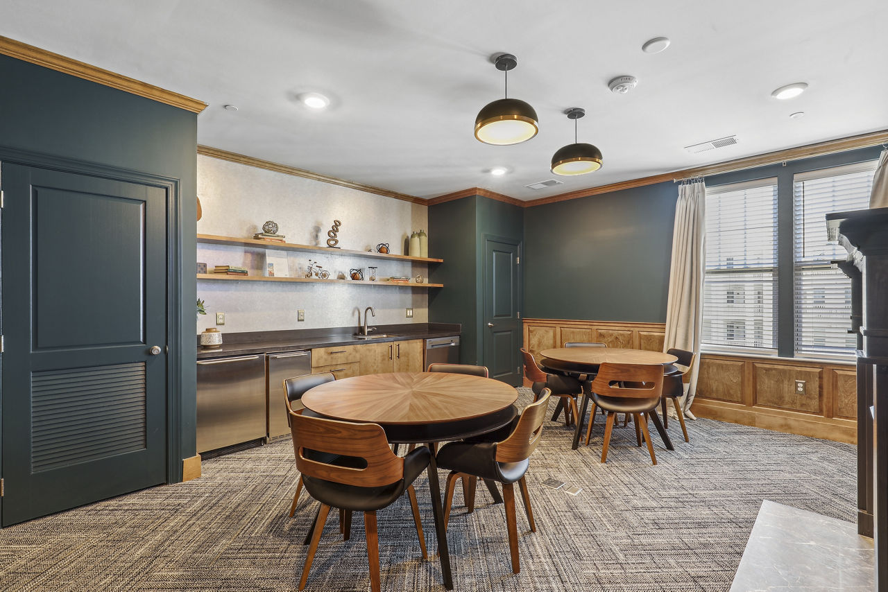 High Street View Luxury Apartments 16 of 28