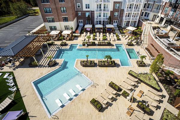pool at High Street View Luxury Apartments