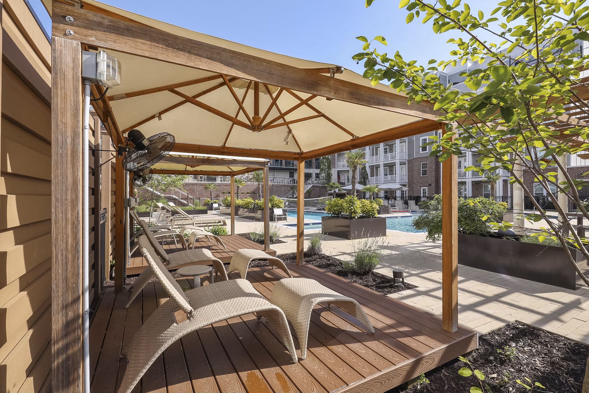 courtyard at High Street View Luxury Apartments