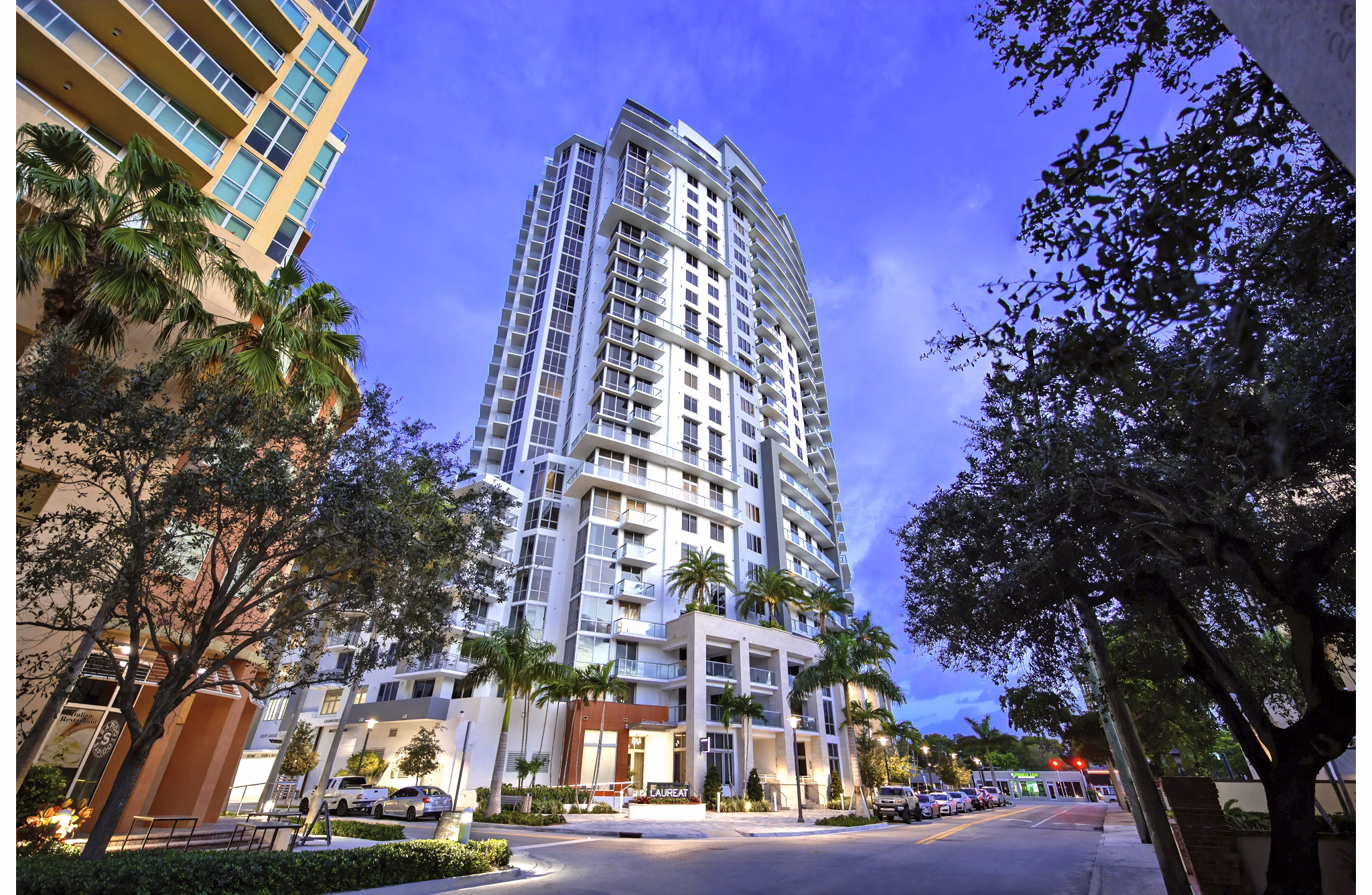 exterior at Laureat Apartments 