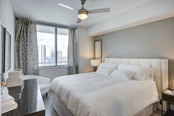 bedroom at Laureat Apartments 