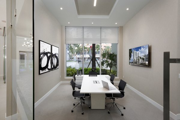 clubhouse at Laureat Apartments 