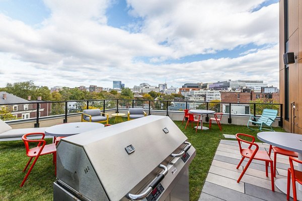 grill area at Market Central Apartments