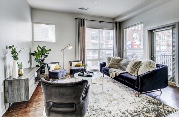 Spacious living room with modern decor at Mason at Alameda Station Apartments