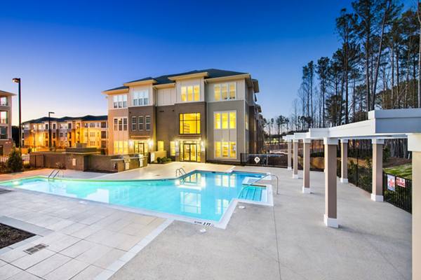 pool at Tryon Place Apartments