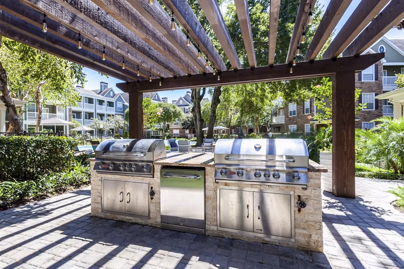 grill area at Avana Eldridge Apartments