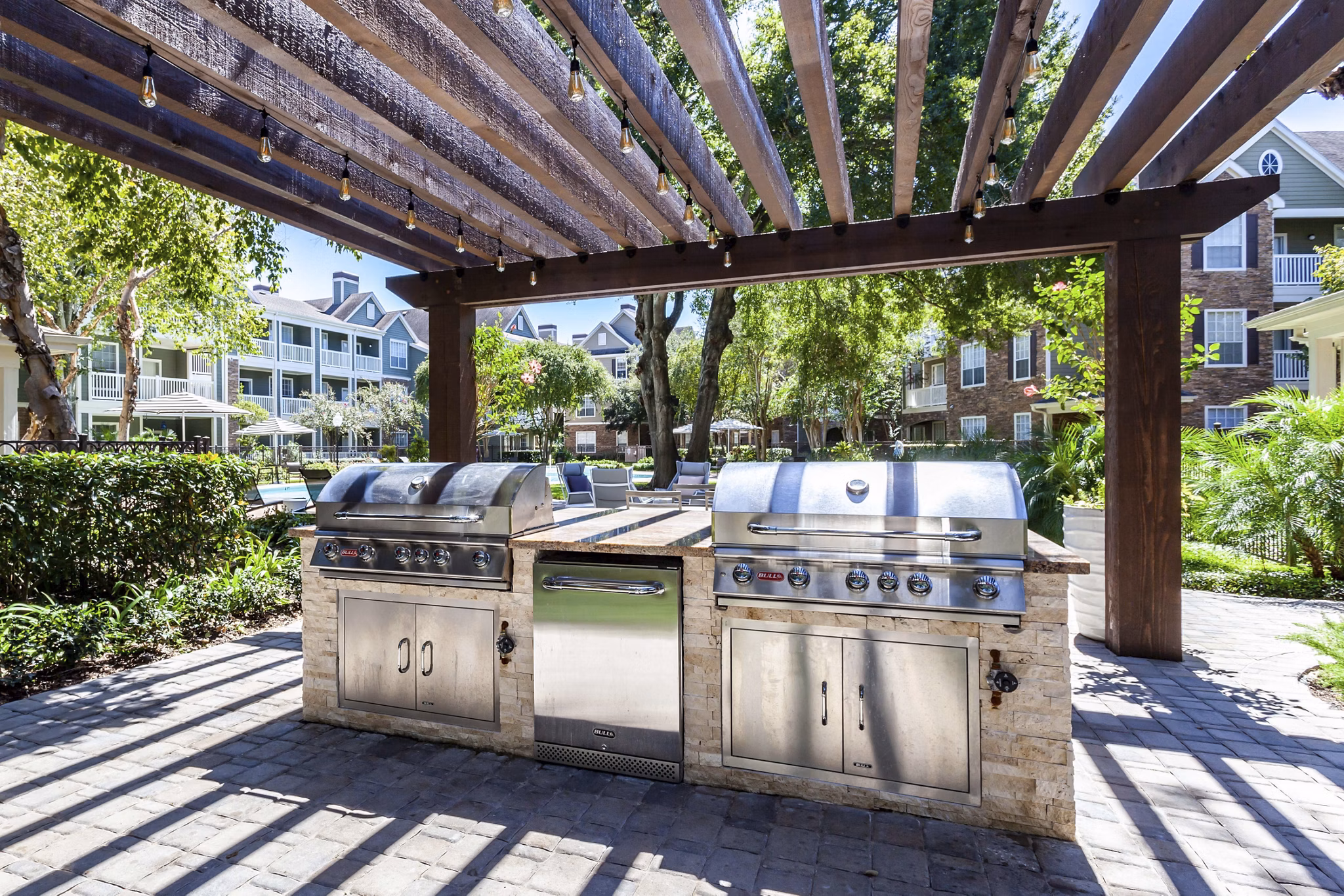 grill area at Avana Eldridge Apartments