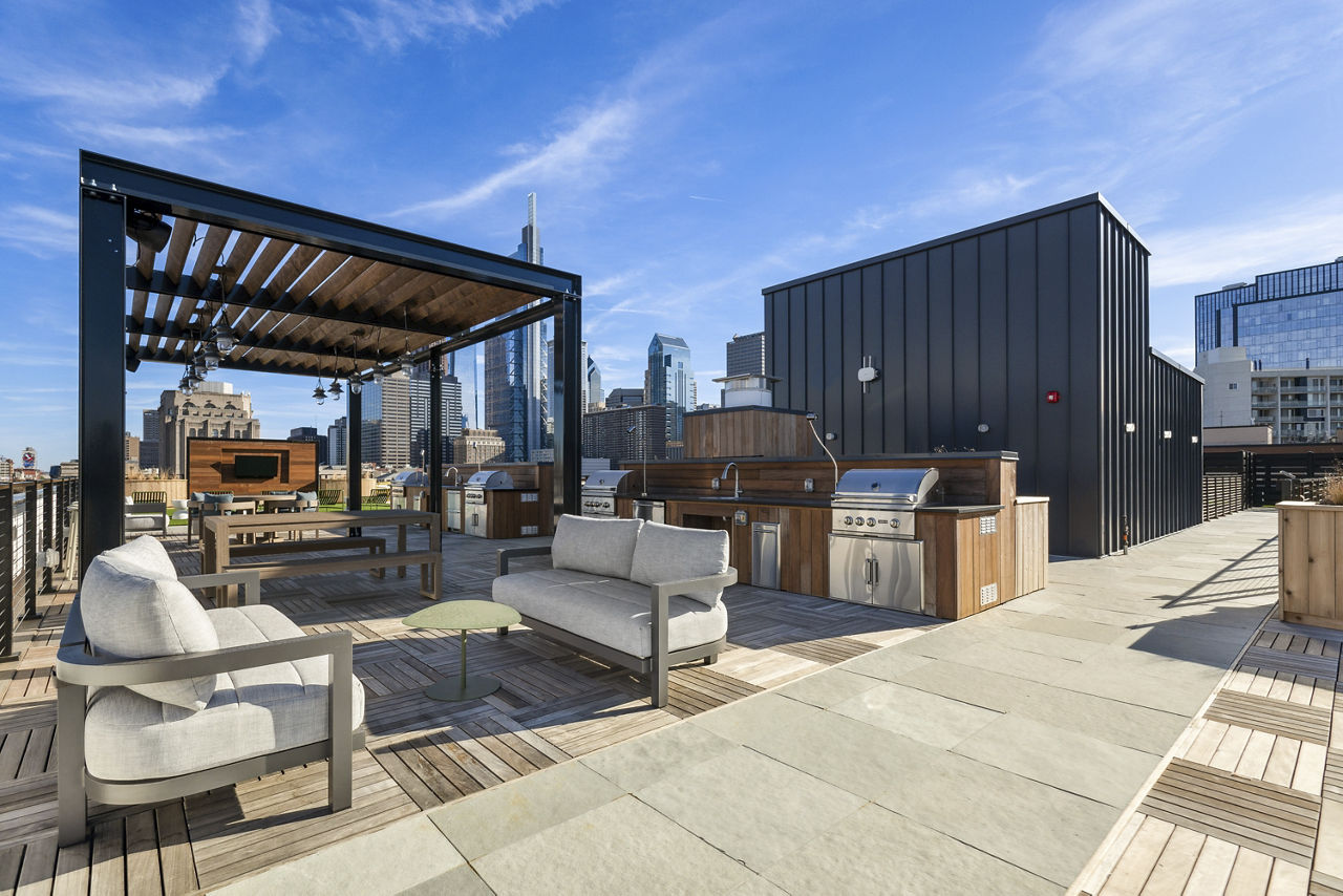 Roof deck at Edgewater (4 of 6)