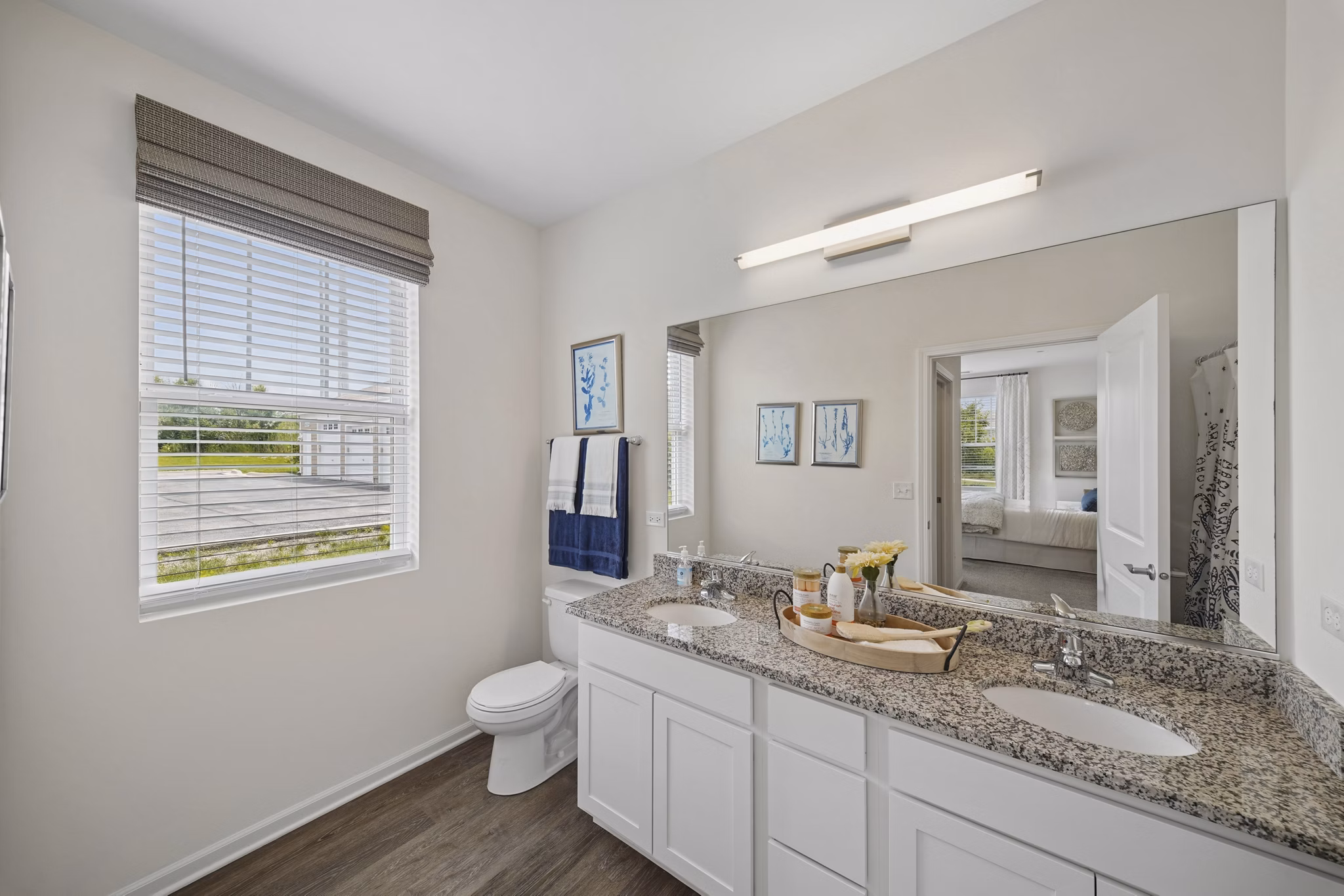 bathroom at Highland Ridge Apartments