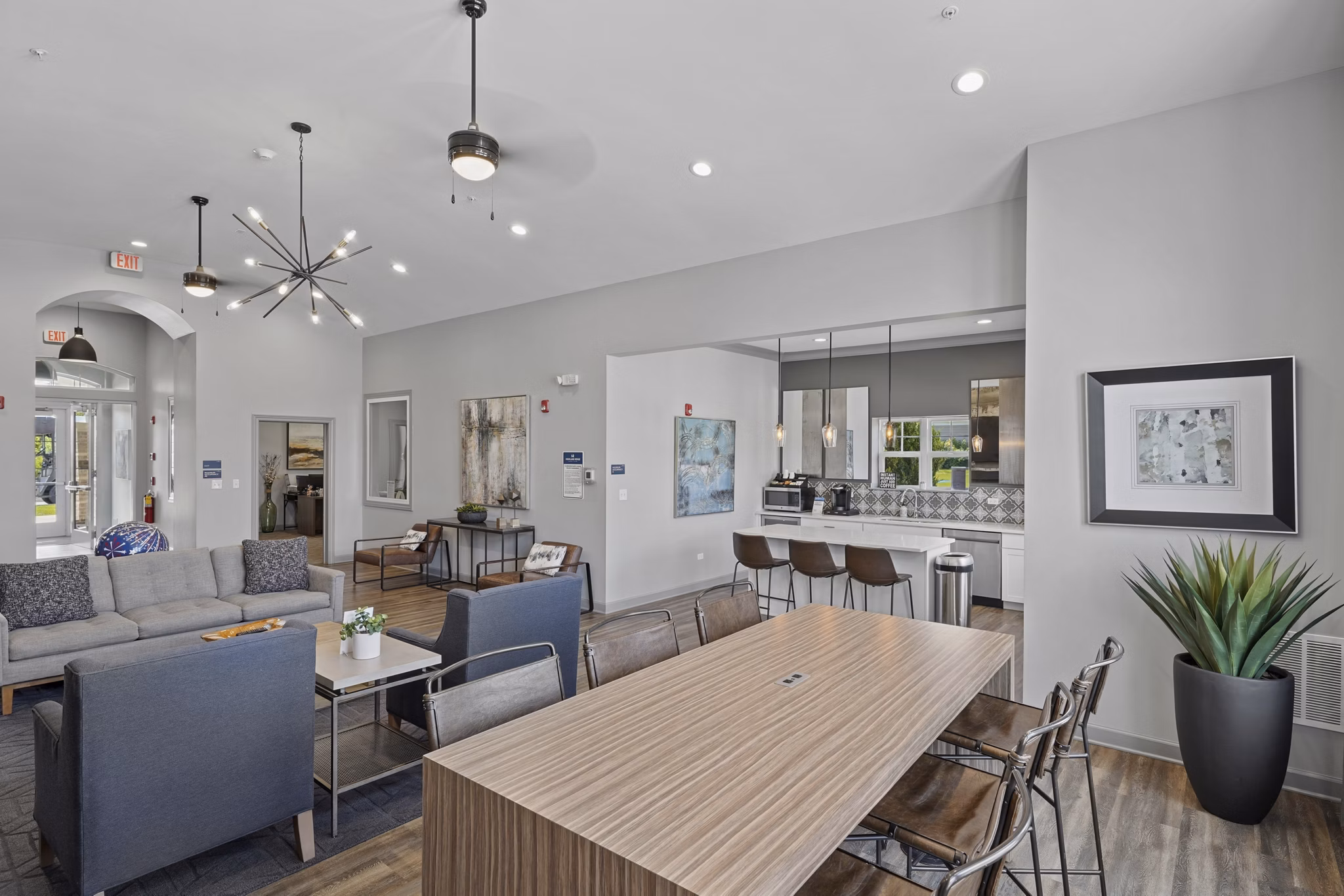 clubhouse at Highland Ridge Apartments