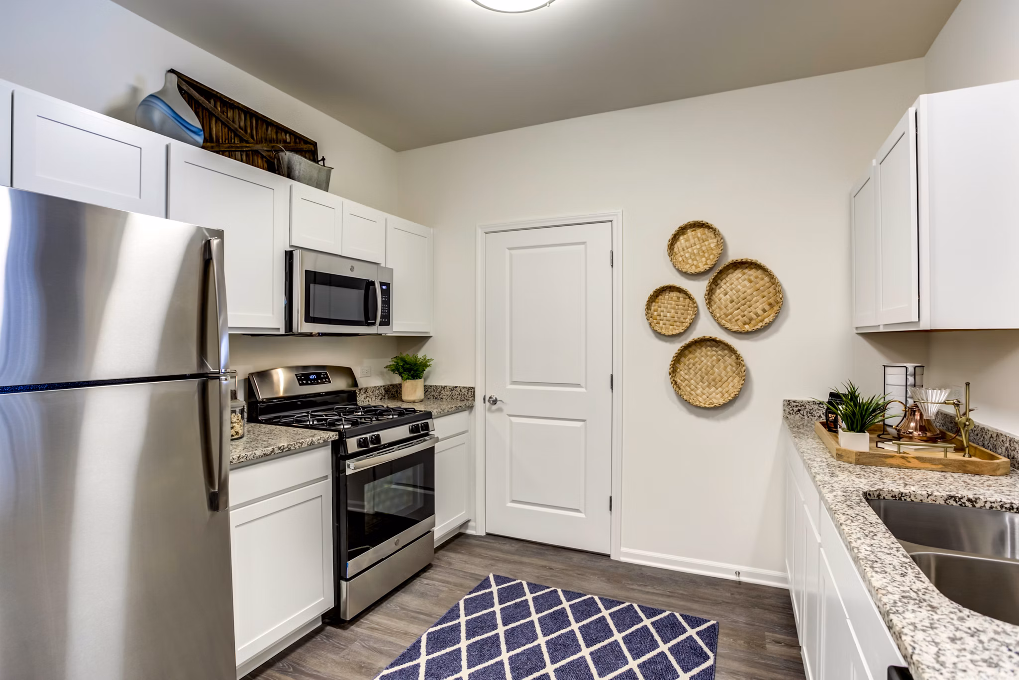 kitchen at Highland Ridge Apartments
