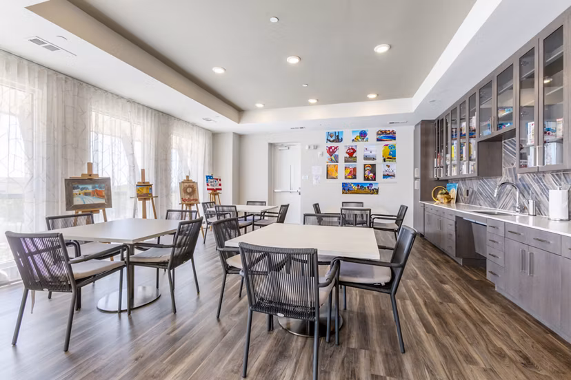 Art and painting clubhouse with vibrant decor at Overture Albuquerque Apartments