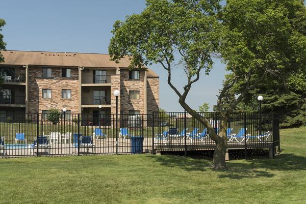 pool at Woods at Burnsville Apartments