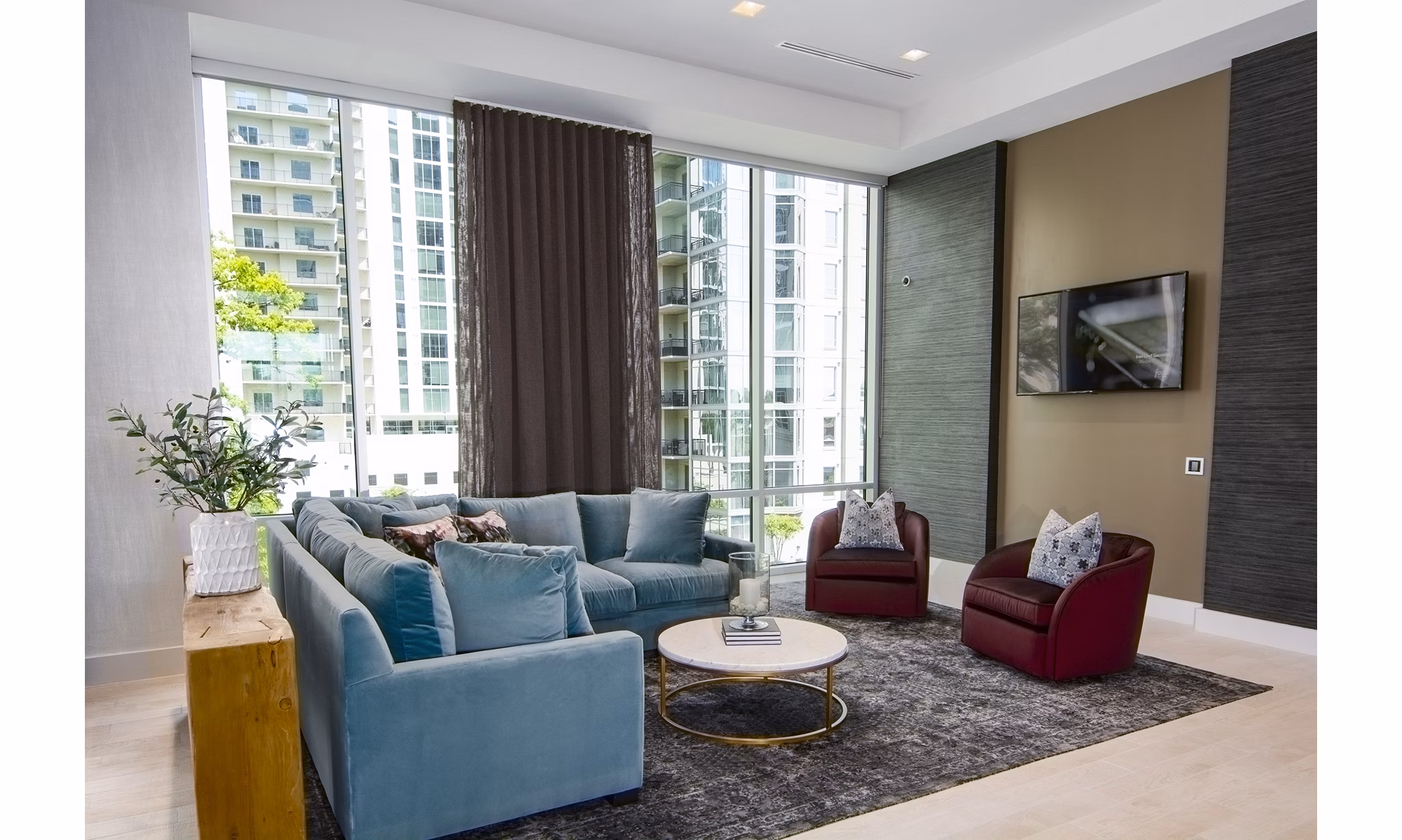 Elegant clubhouse with modern decor at Piedmont House Apartments