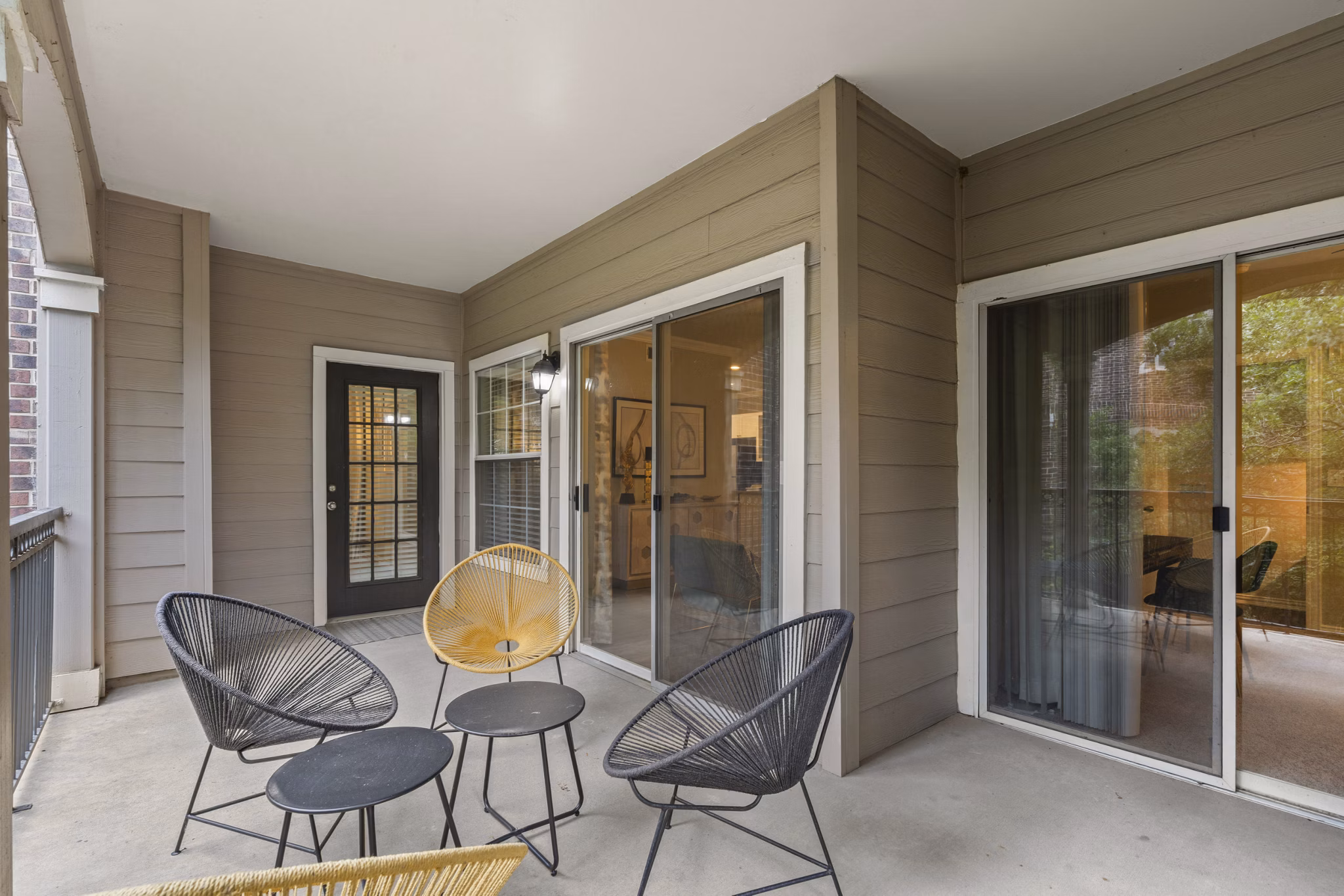 patio at Grapevine TwentyFour 99b Apartments