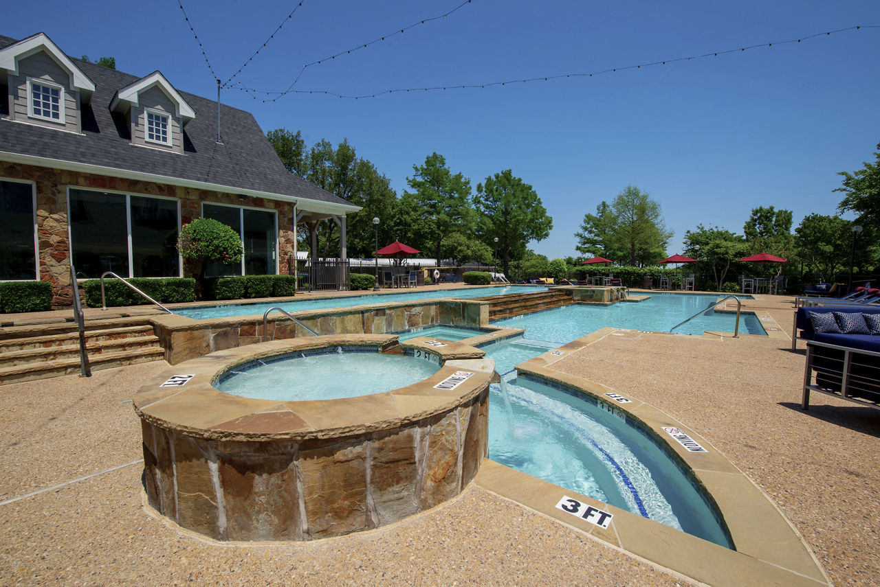 Grapevine Twentyfour 99 Grapevine Tx 3 of 12