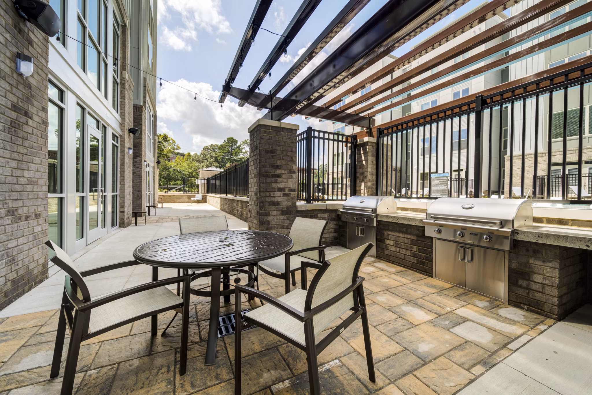 grill area at Union Chapel Hill Apartments 