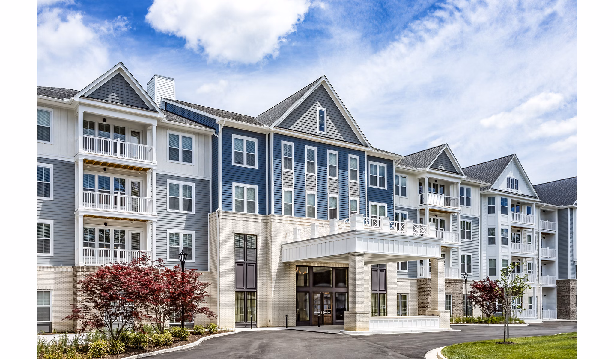 Everleigh Short Pump: Elegant building at luxury apartments in Richmond