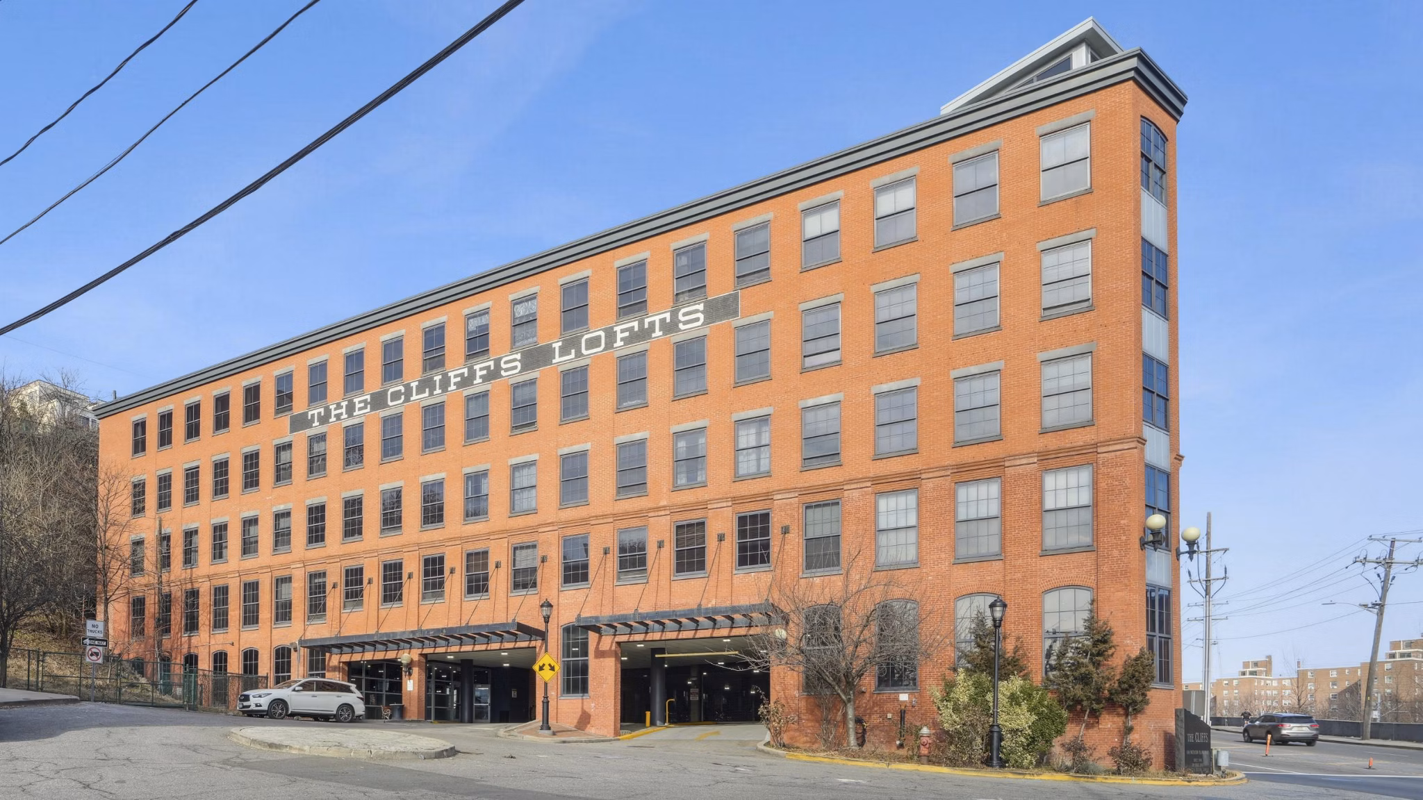 building at The Cliffs Lofts Apartments
