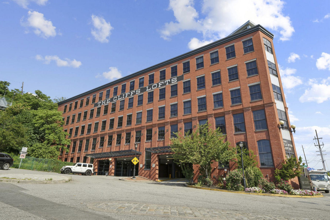 The Cliffs Lofts 1 of 26