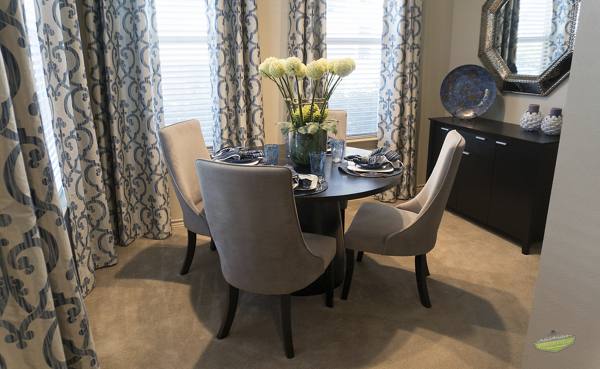 dining area at 21 Gramercy Park Apartments