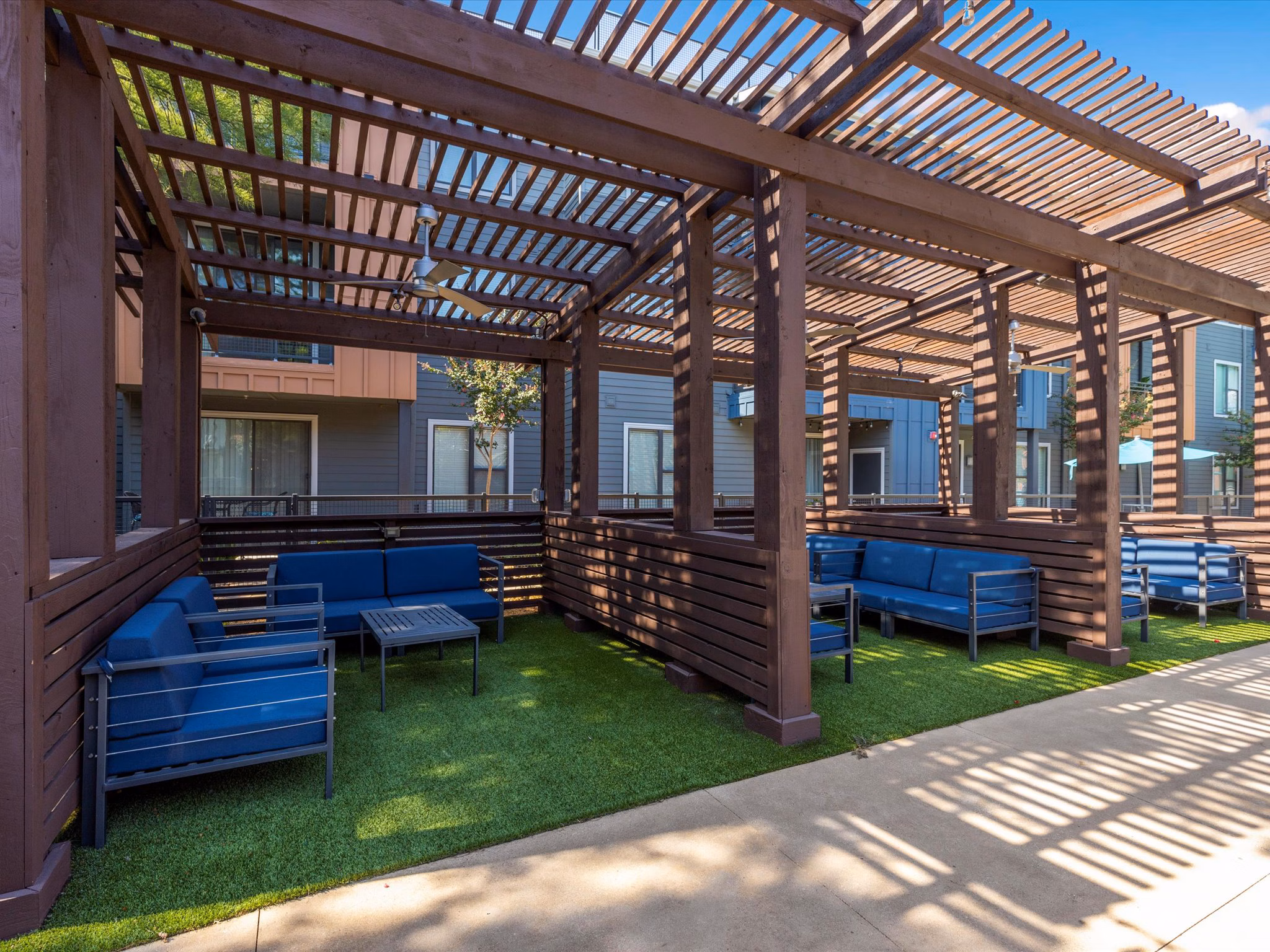 Patio at The Avery on Southwestern Apartments