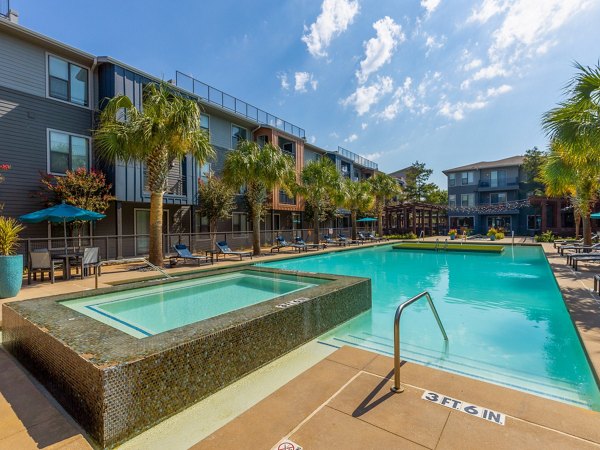 pool The Avery on Southwestern-