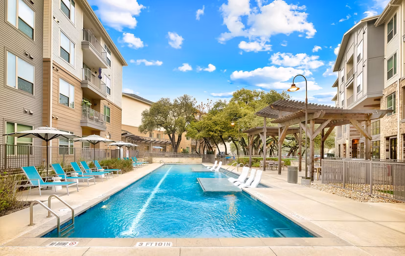pool at Everleigh Lakeline Apartments