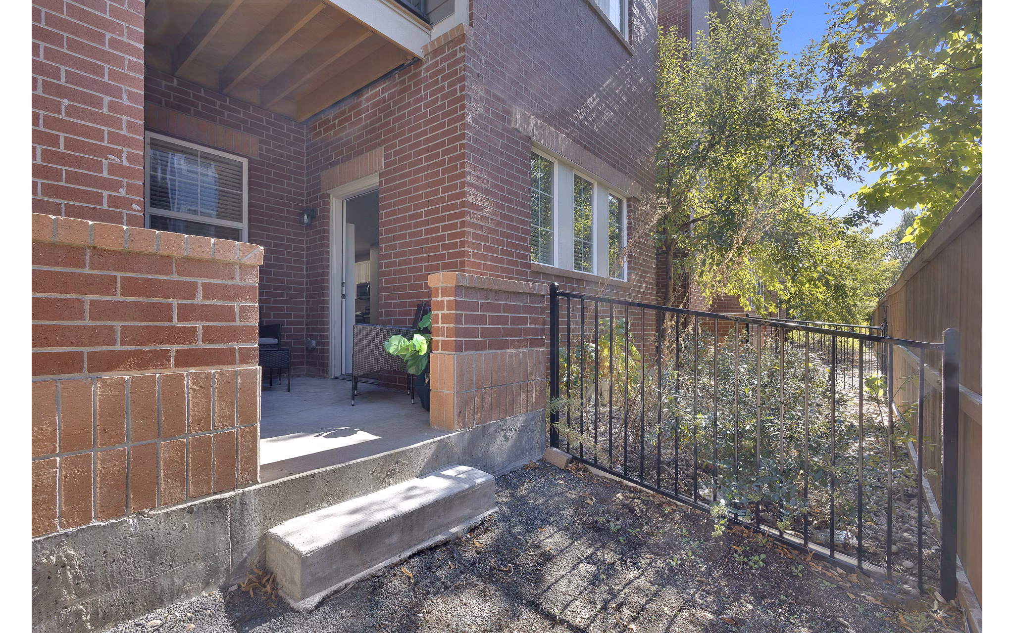 patio at Avia Lowry Apartments