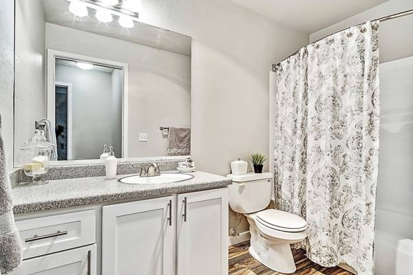 bathroom at Kendall Ridge Apartments