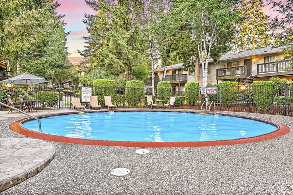 pool at Kendall Ridge Apartments