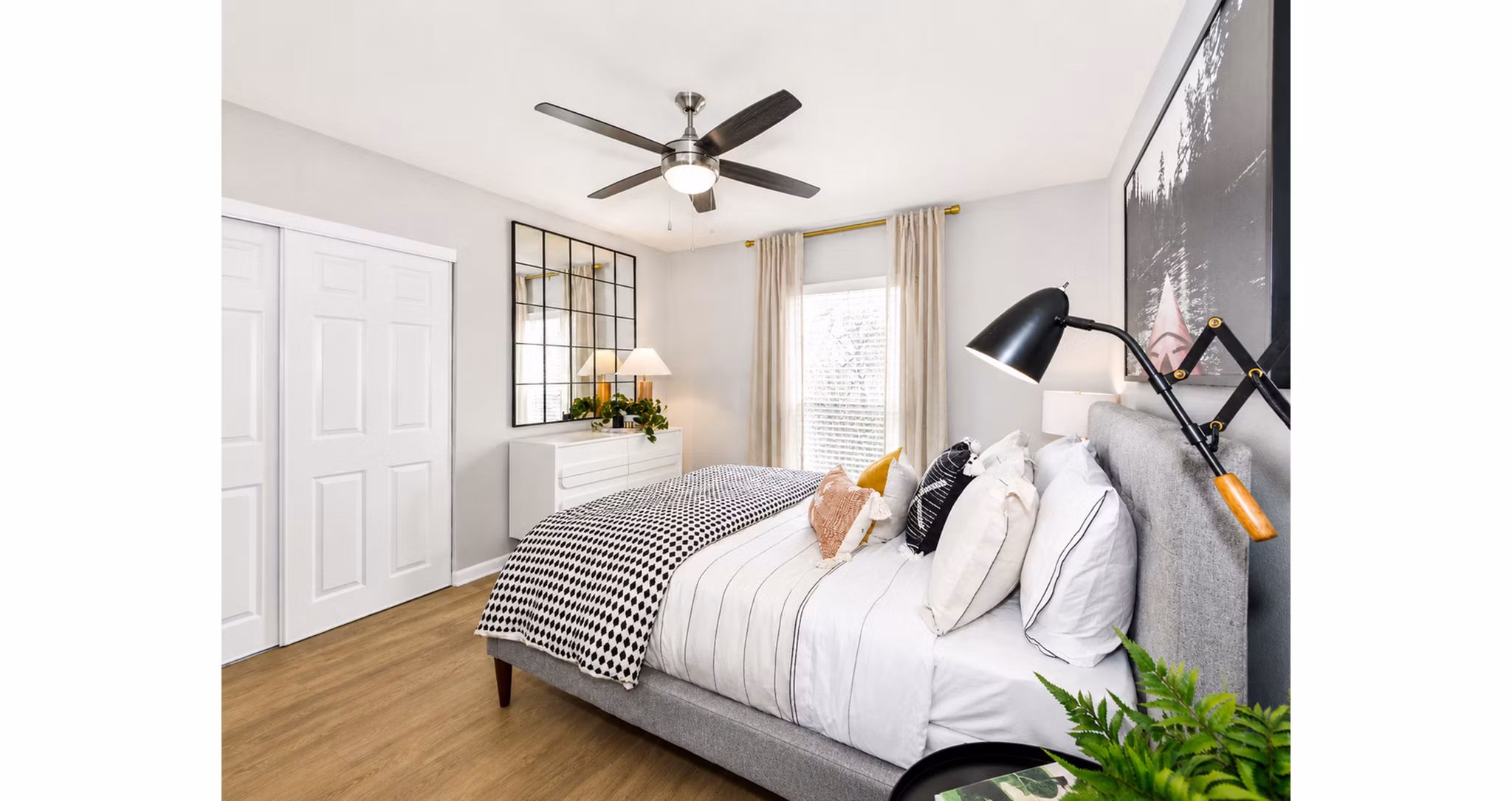 bedroom at Avana Cumberland Apartments 