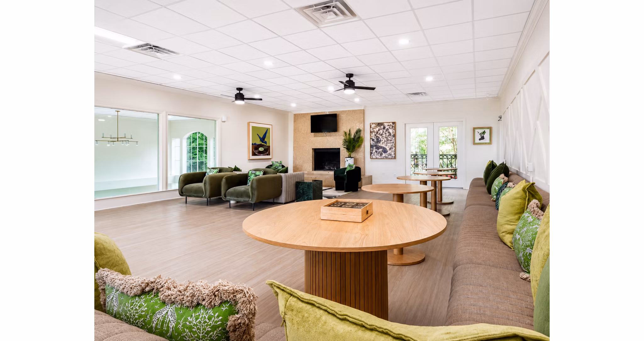 clubhouse at Avana Cumberland Apartments 