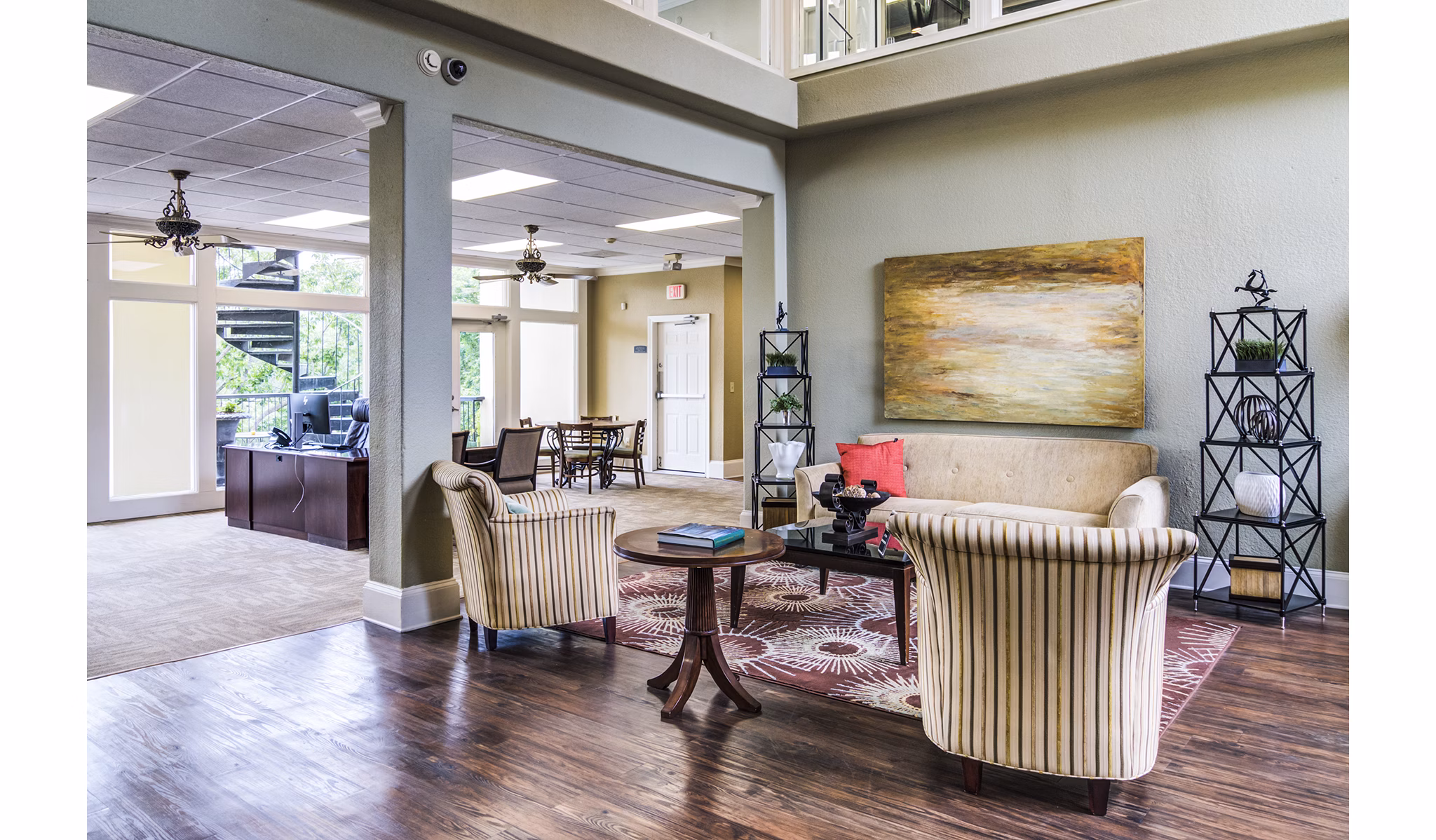 Clubhouse lounge featuring stylish seating and modern decor at Avana Cumberland Apartments in Atlanta