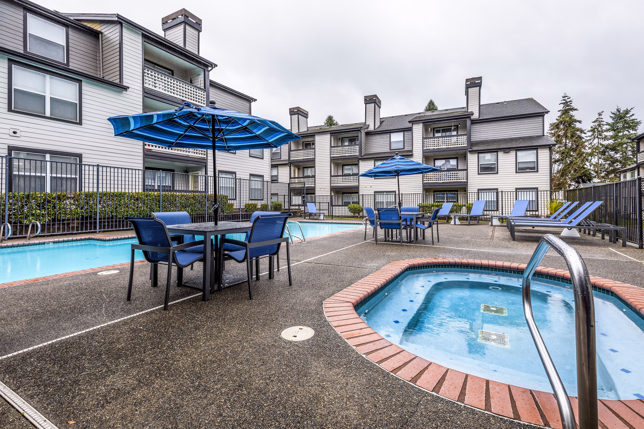 Luxurious hot tub at Huntington Park Apartments featuring premium relaxation amenities