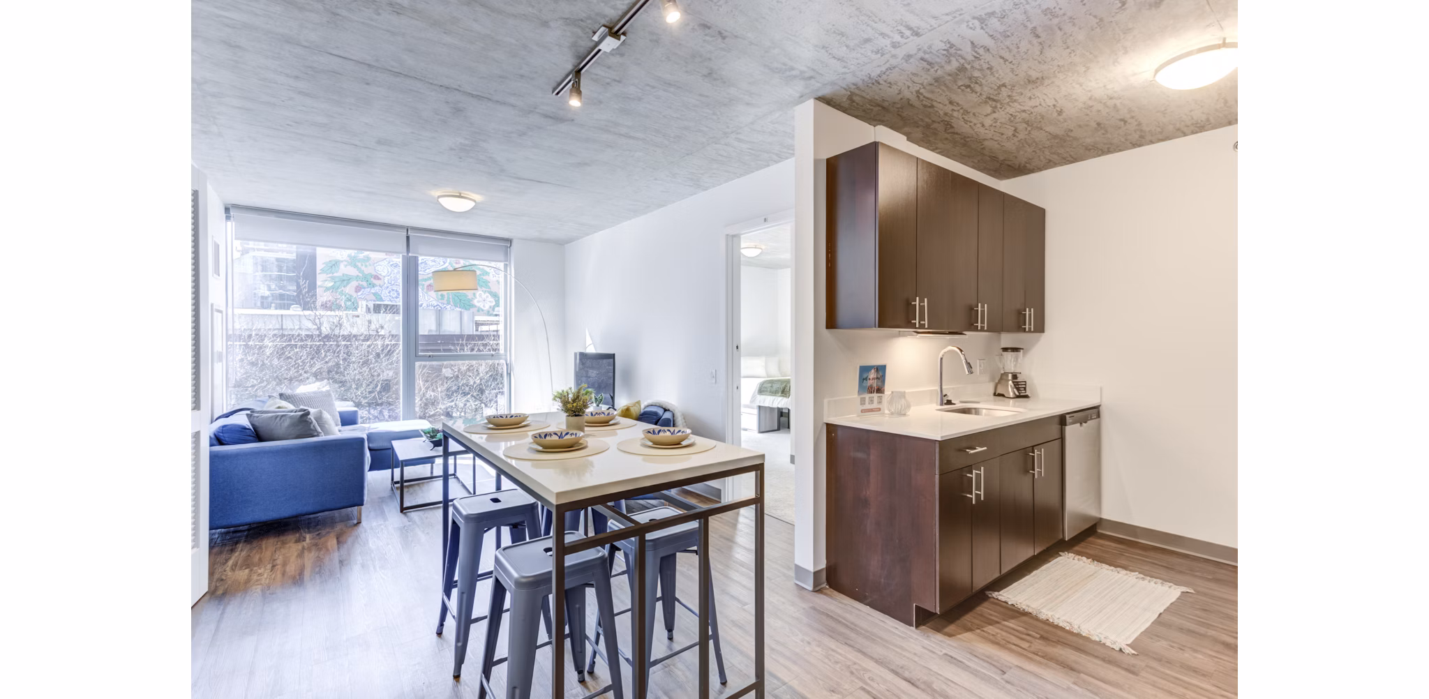 dining room at 30 East Apartments 