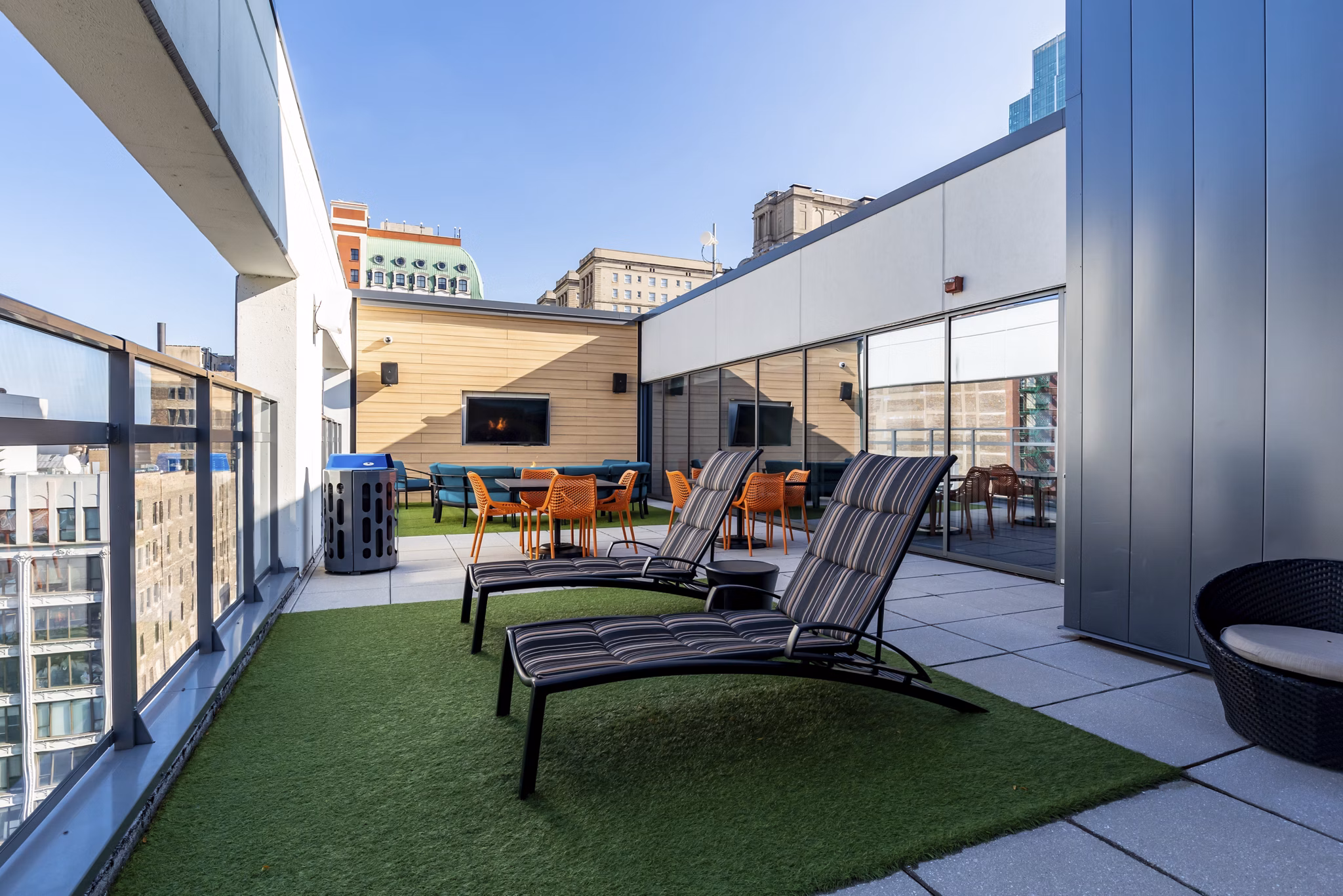 grill area at 30 East Apartments 