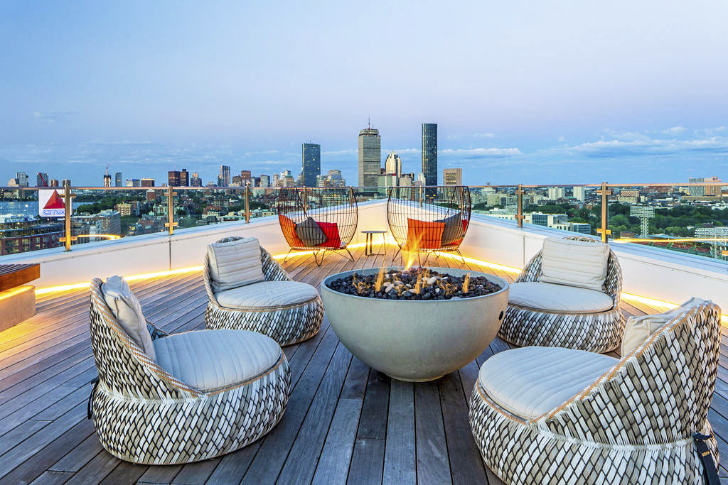 Roof deck at Bower (3 of 4)