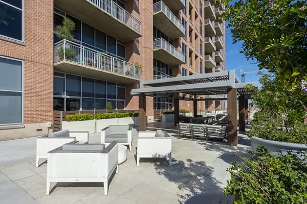 courtyard at The Museum Tower Apartments