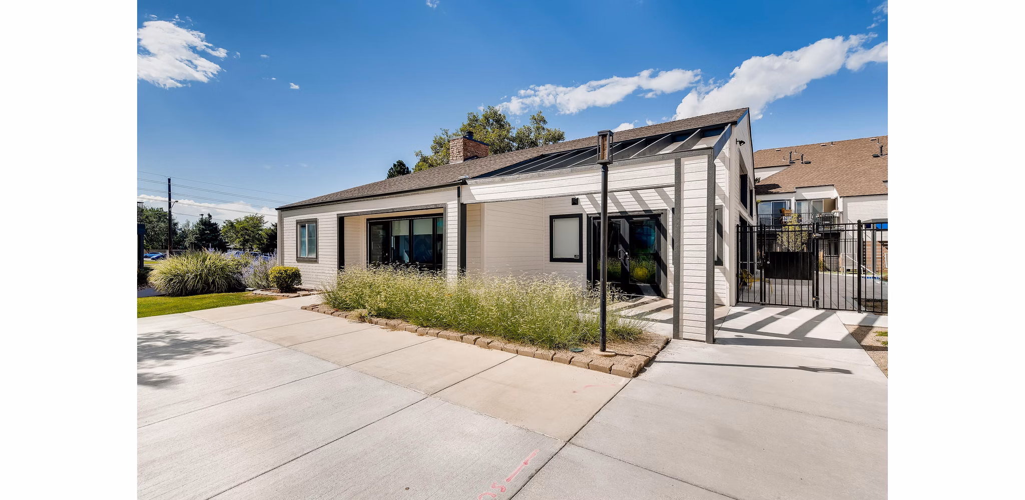 exterior at Park at Canyon Ridge Apartments 