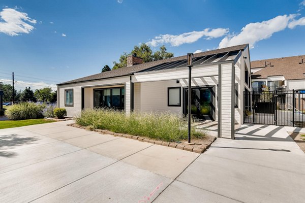 exterior at Park at Canyon Ridge Apartments