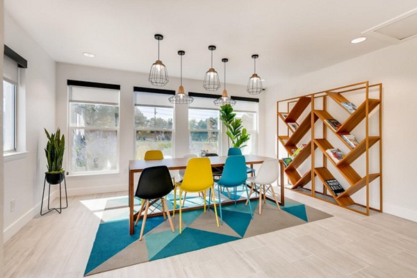 clubhouse at Park at Canyon Ridge Apartments 
