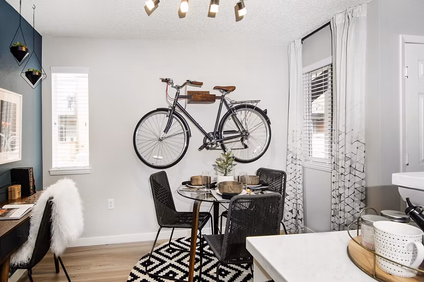 living room at Park at Canyon Ridge Apartments 