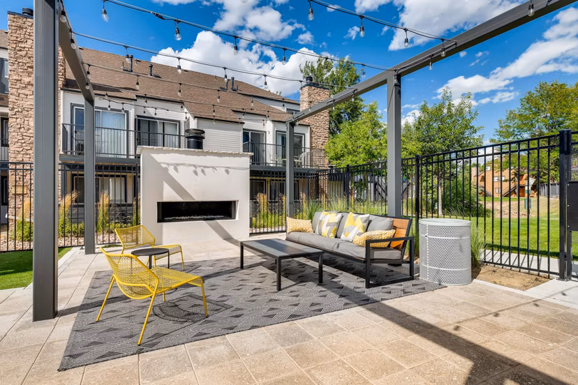 grill area at Park at Canyon Ridge Apartments 